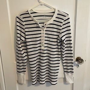 Aerie Heart-Eyes Waffle Henley Long Sleeve T-Shirt Size M